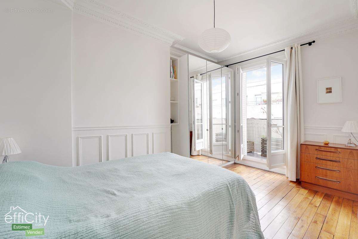 Appartement à PARIS-19E