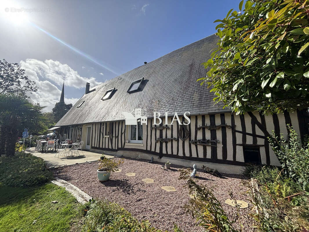 Maison à TOURVILLE-LA-CAMPAGNE
