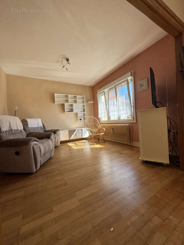 Maison à CRAVANCHE