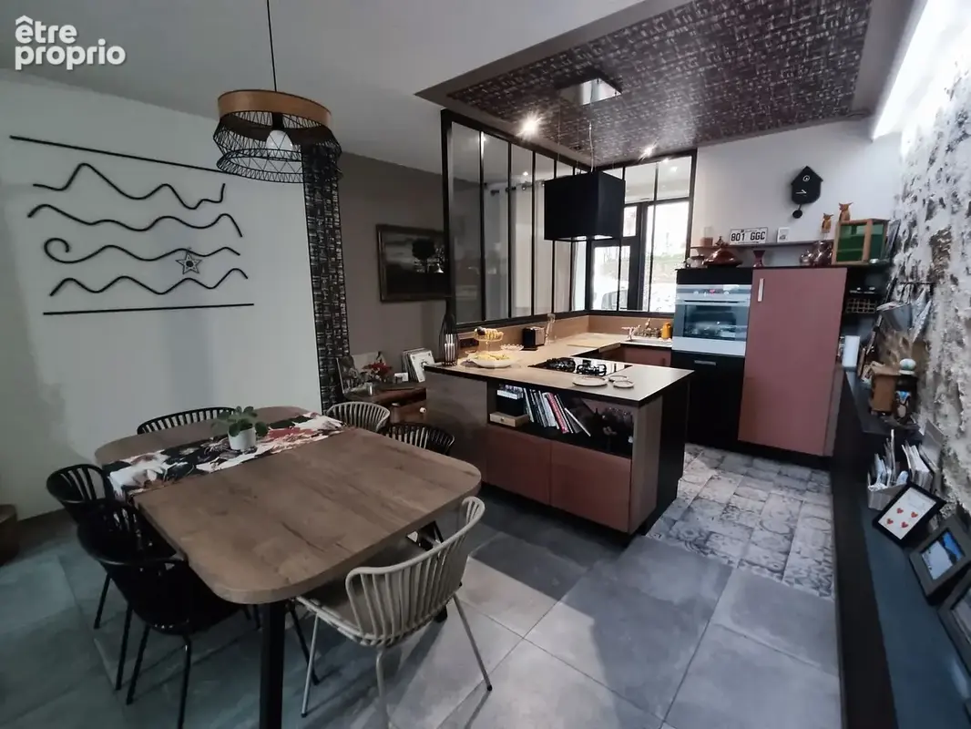 SALLE A MANGER - CUISINE