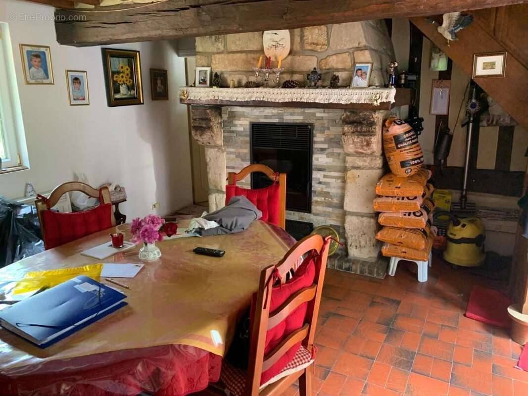 Maison à SAINT-GEORGES-EN-AUGE