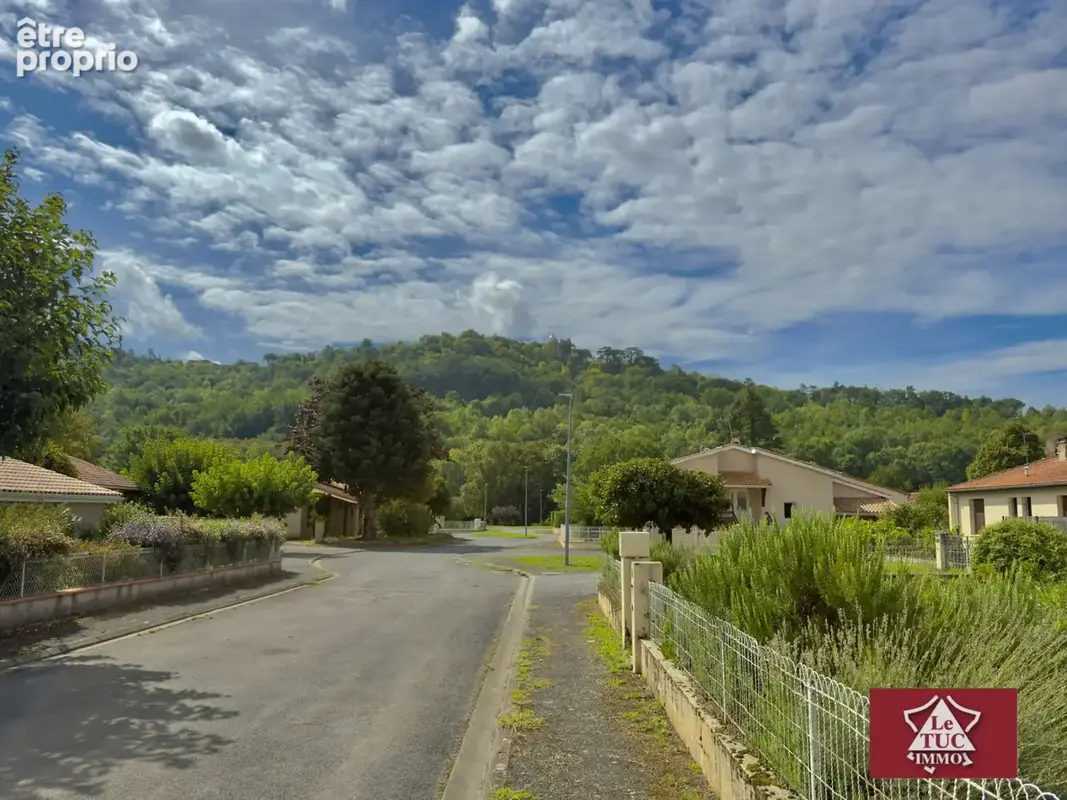 Terrain à bâtir au coeur de Saint Sylvestre sur Lot - photo 6