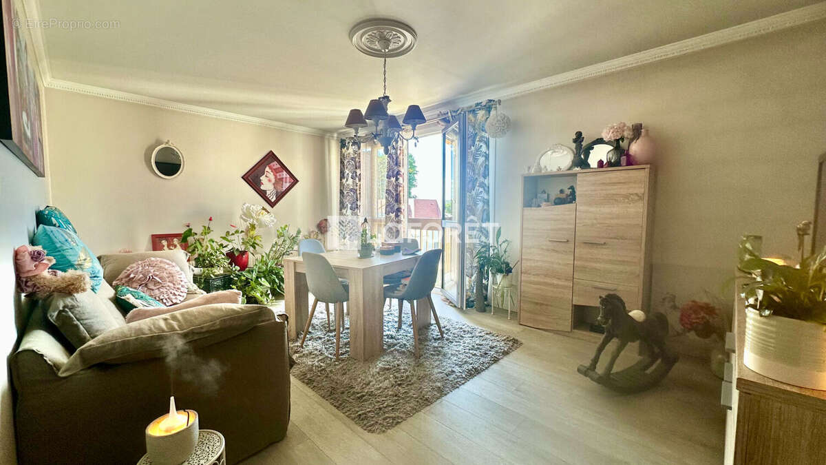 Appartement à VILLEMOMBLE