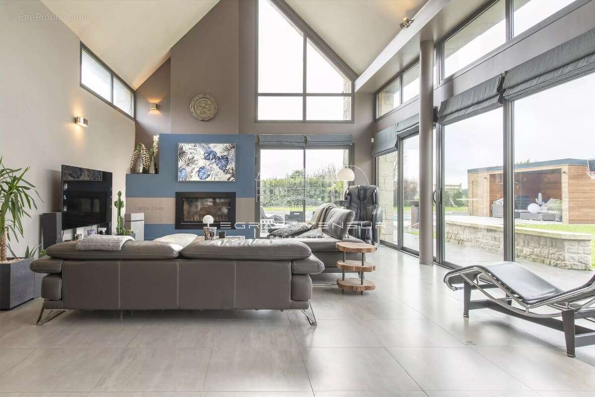 Maison à FONTAINEBLEAU