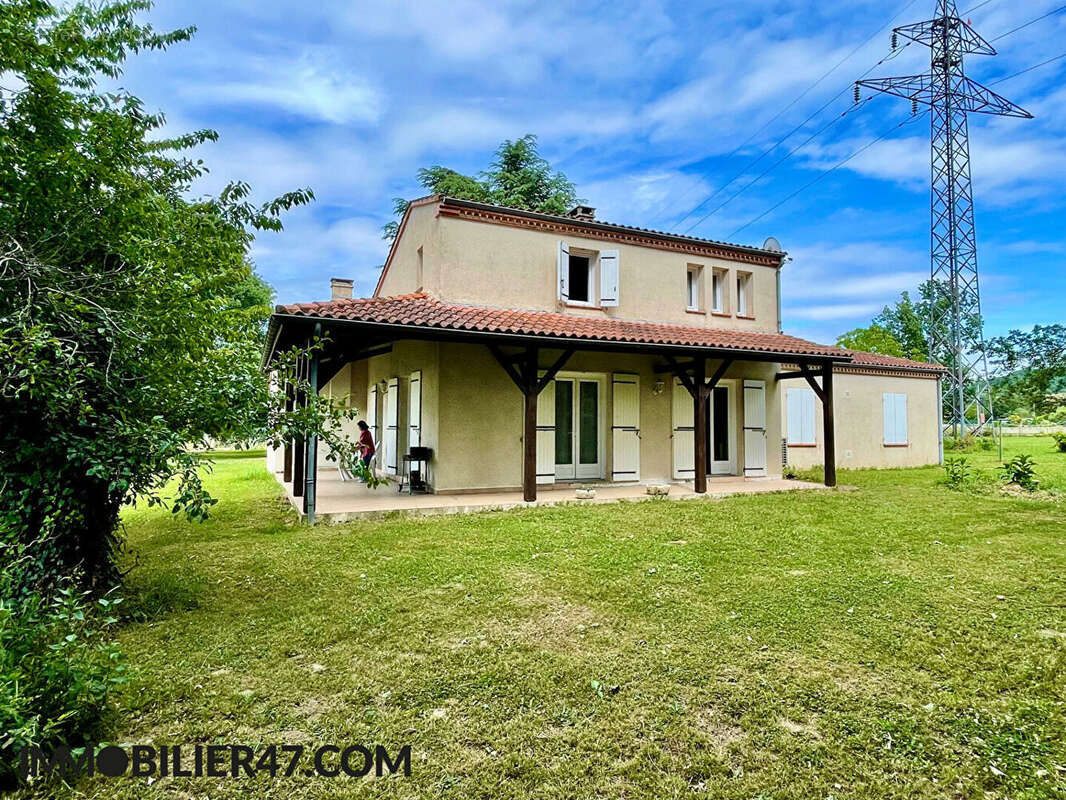 Maison à SAINTE-LIVRADE-SUR-LOT