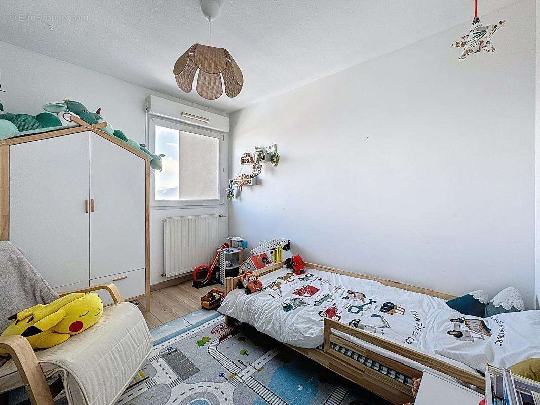 Appartement à LA ROCHE-SUR-FORON