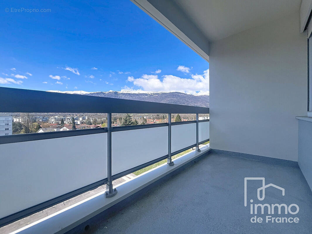 Appartement à SAINT-GENIS-POUILLY