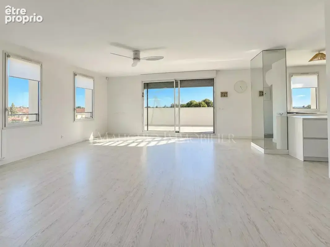 Magnifique T3 lumineux avec 2 grandes terrasses vue dégagée - photo 2