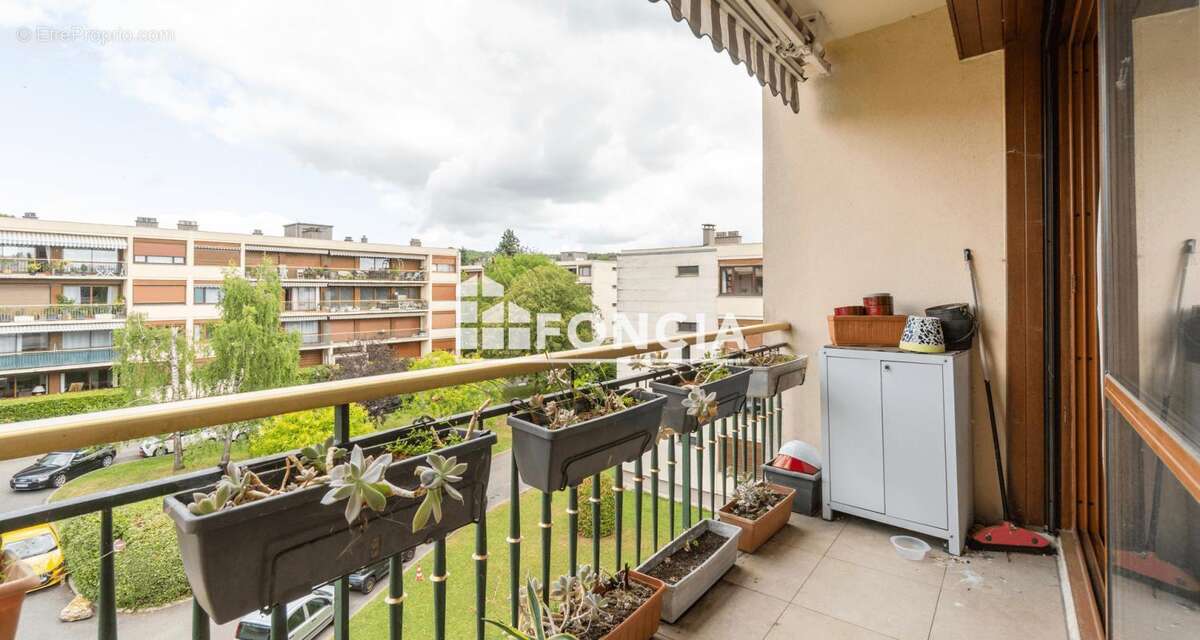 Appartement à NOISY-LE-ROI
