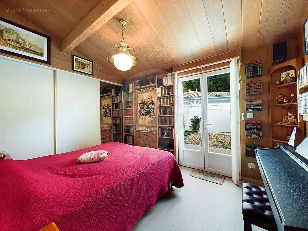 Maison à LES MATHES