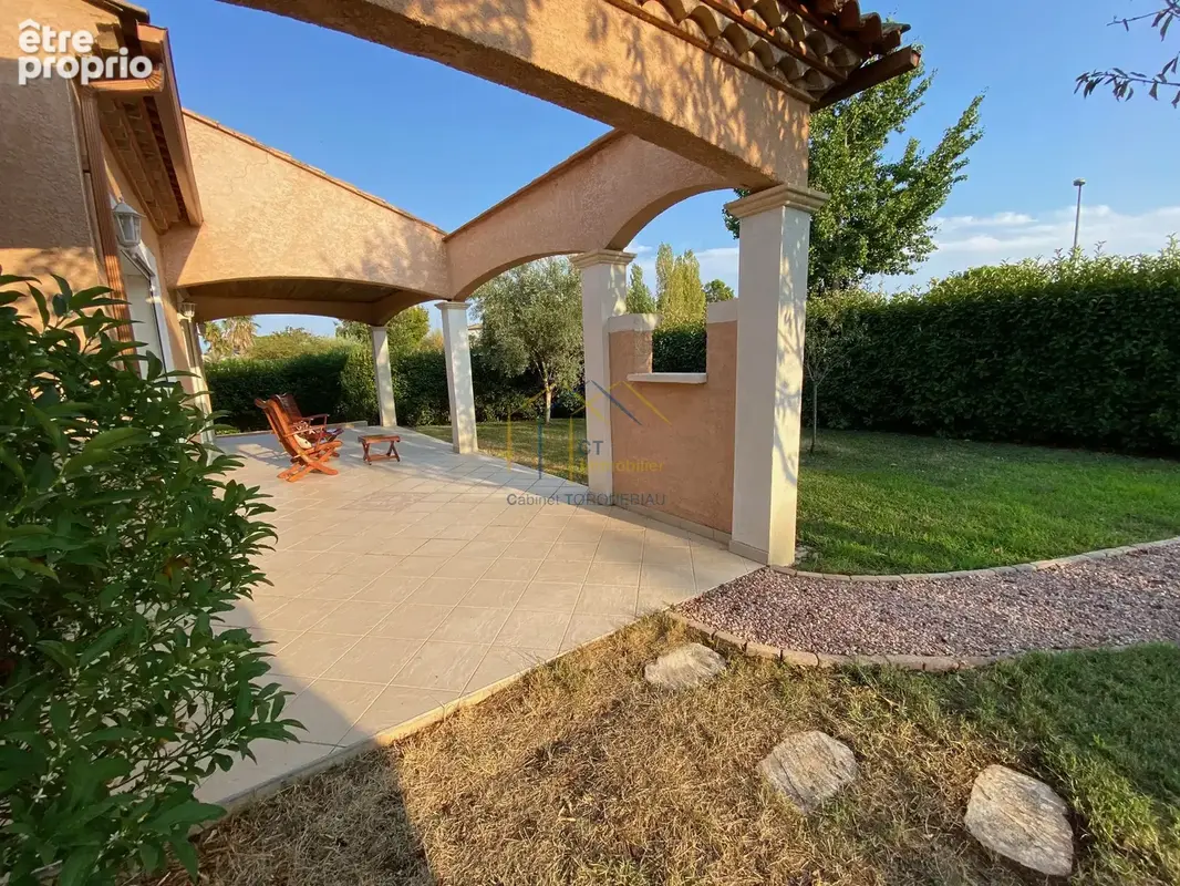 Villa plain-pied 6 pièces de 177m2 sur 700m2 de terrain - photo 9