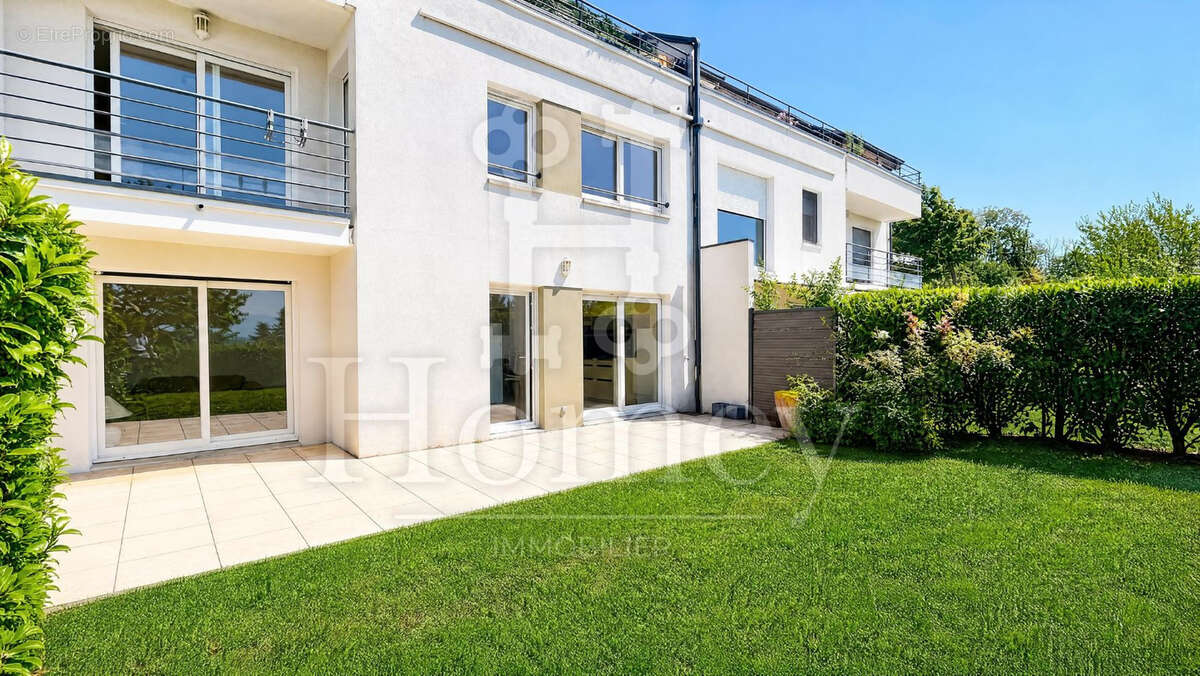 VÉTRAZ-MONTHOUX - Duplex d'Exception 122m2 - 60m2 d'Extérieurs (Terrasse & Jardin) - Colline de Vétraz - EXCLU - photo 10