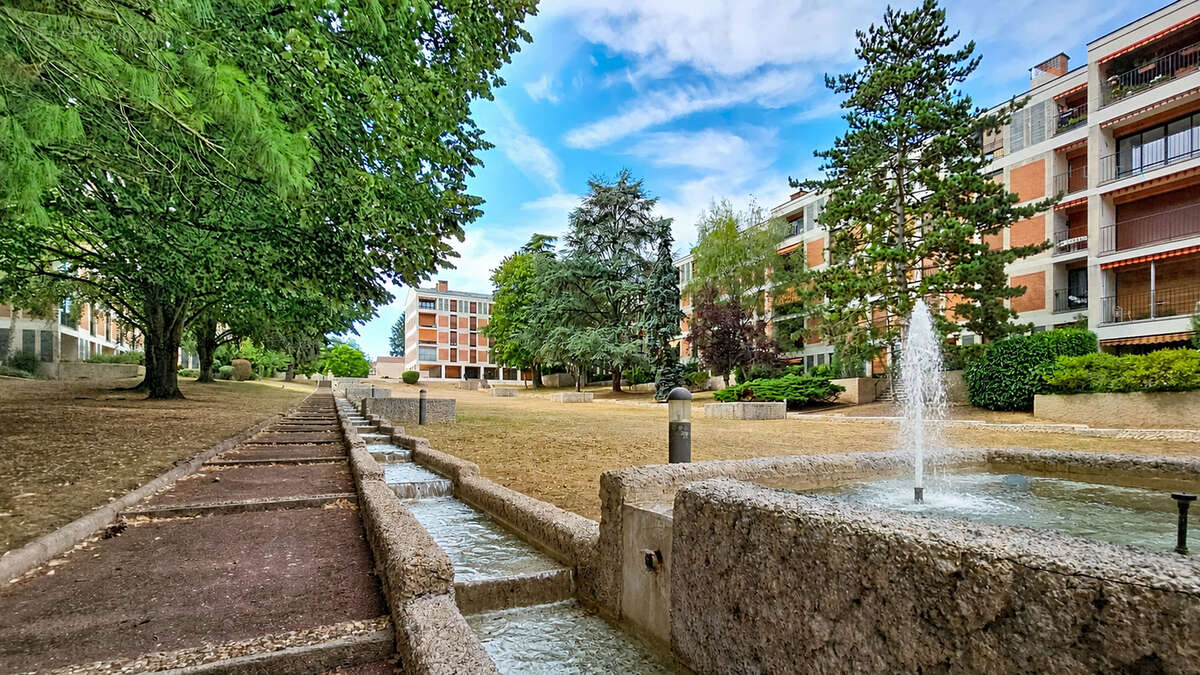 AVON Trinagle d'or - F5, 3chambres - séjour 40m² - 2 terrasses, garage, cave - photo 13