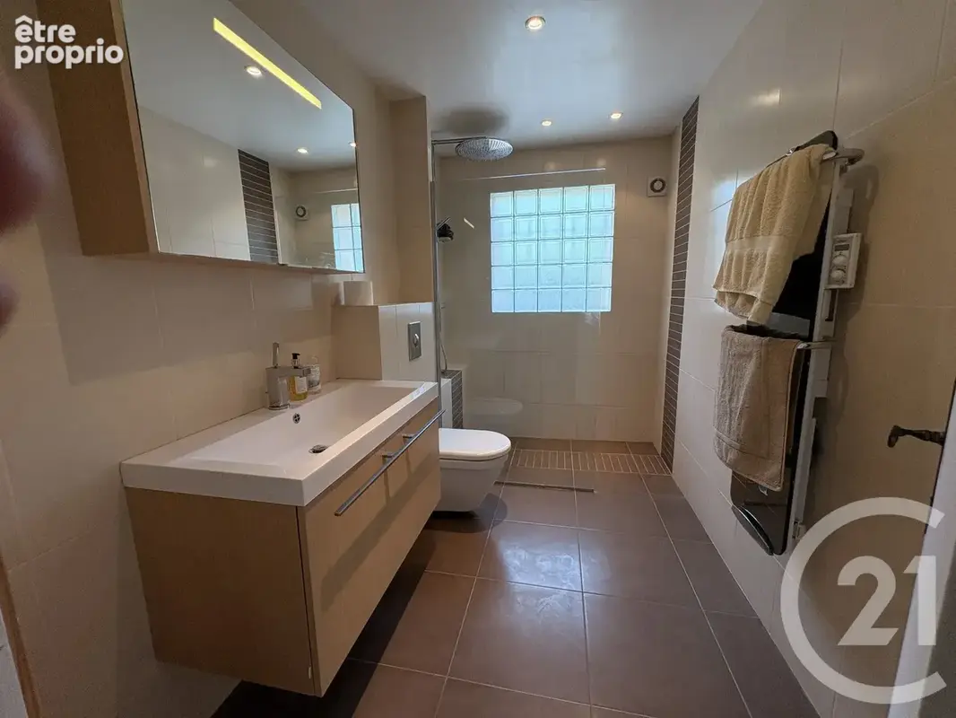 Maison 142 m² à Mouans-Sartoux  - photo 10