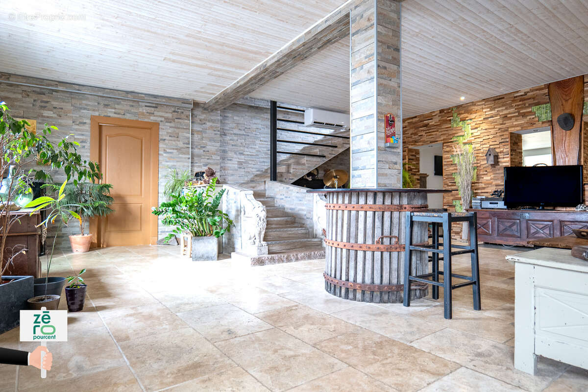 Maison à AVRILLE