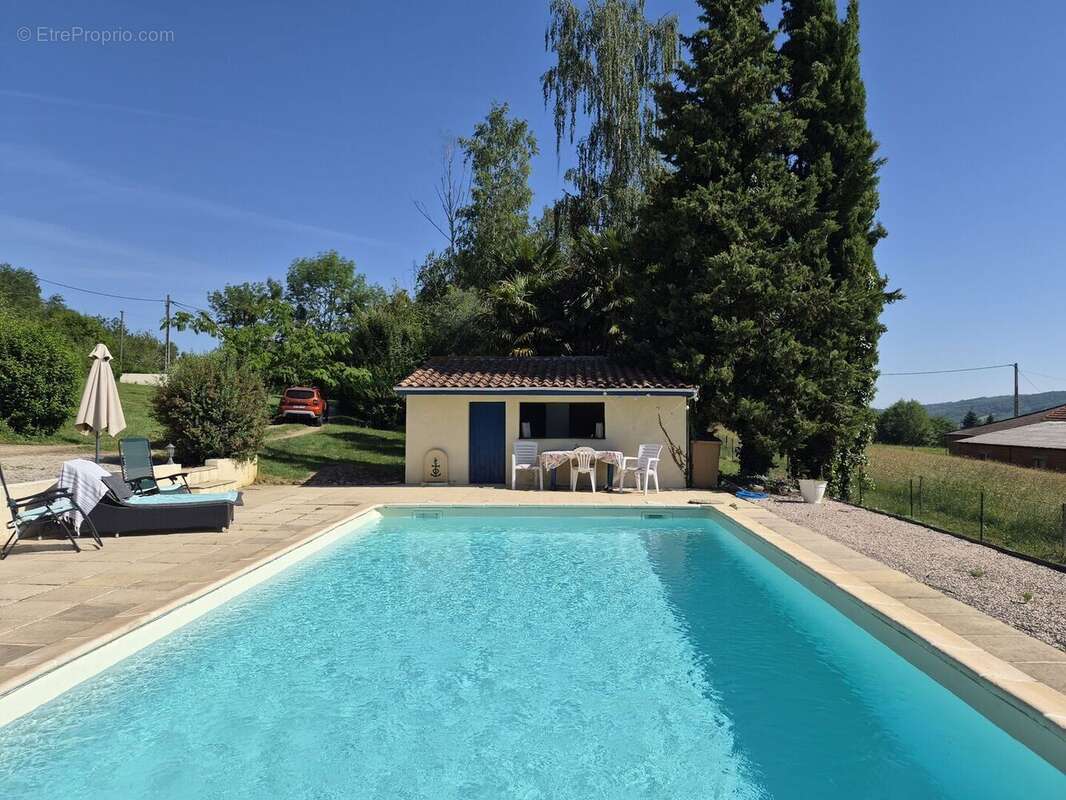 pool house - Maison à BONREPOS