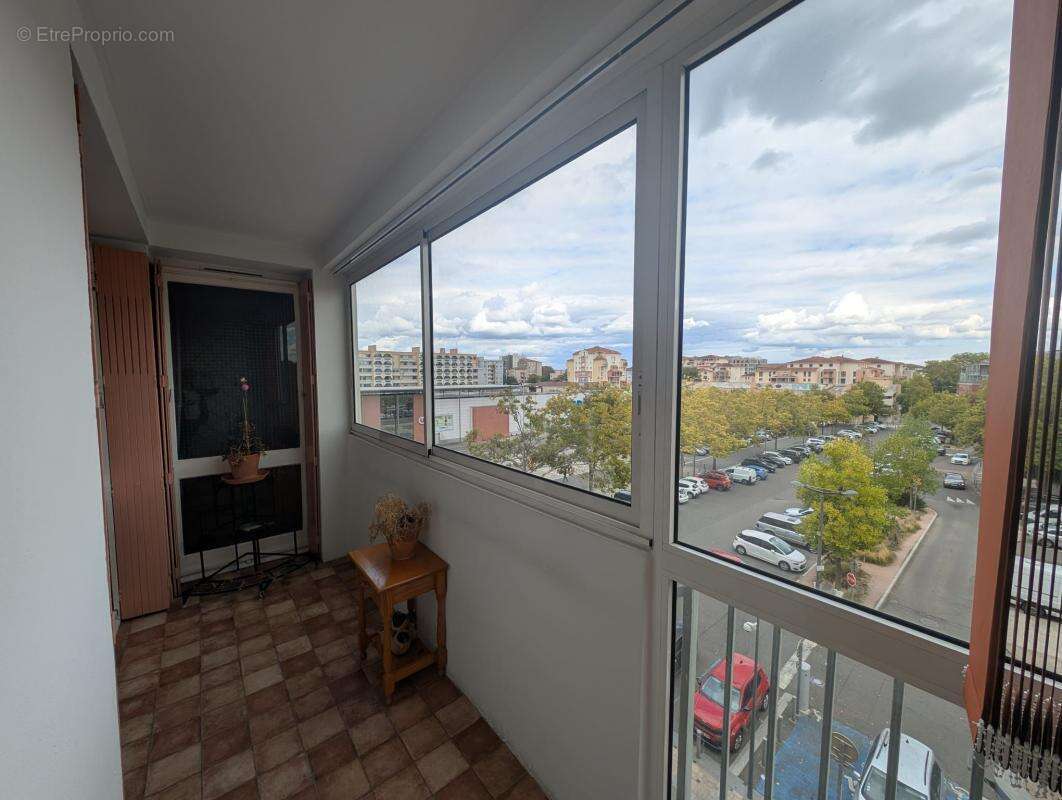 Appartement à COLOMIERS