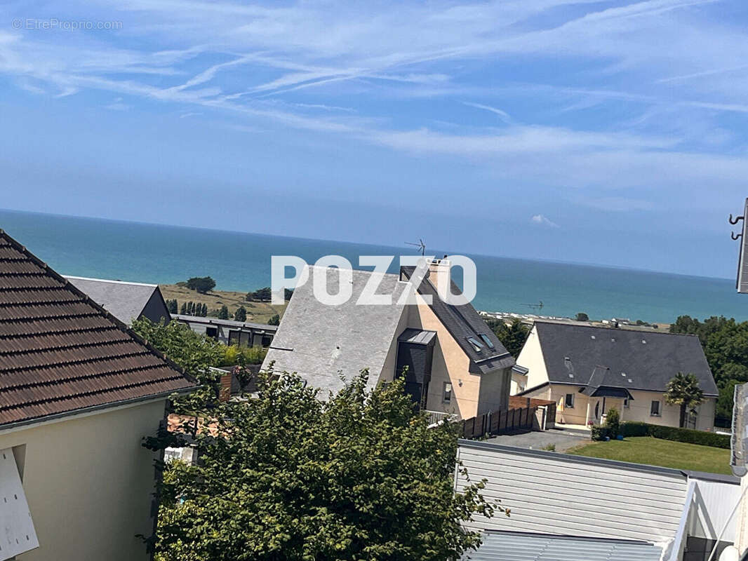 Appartement à DONVILLE-LES-BAINS