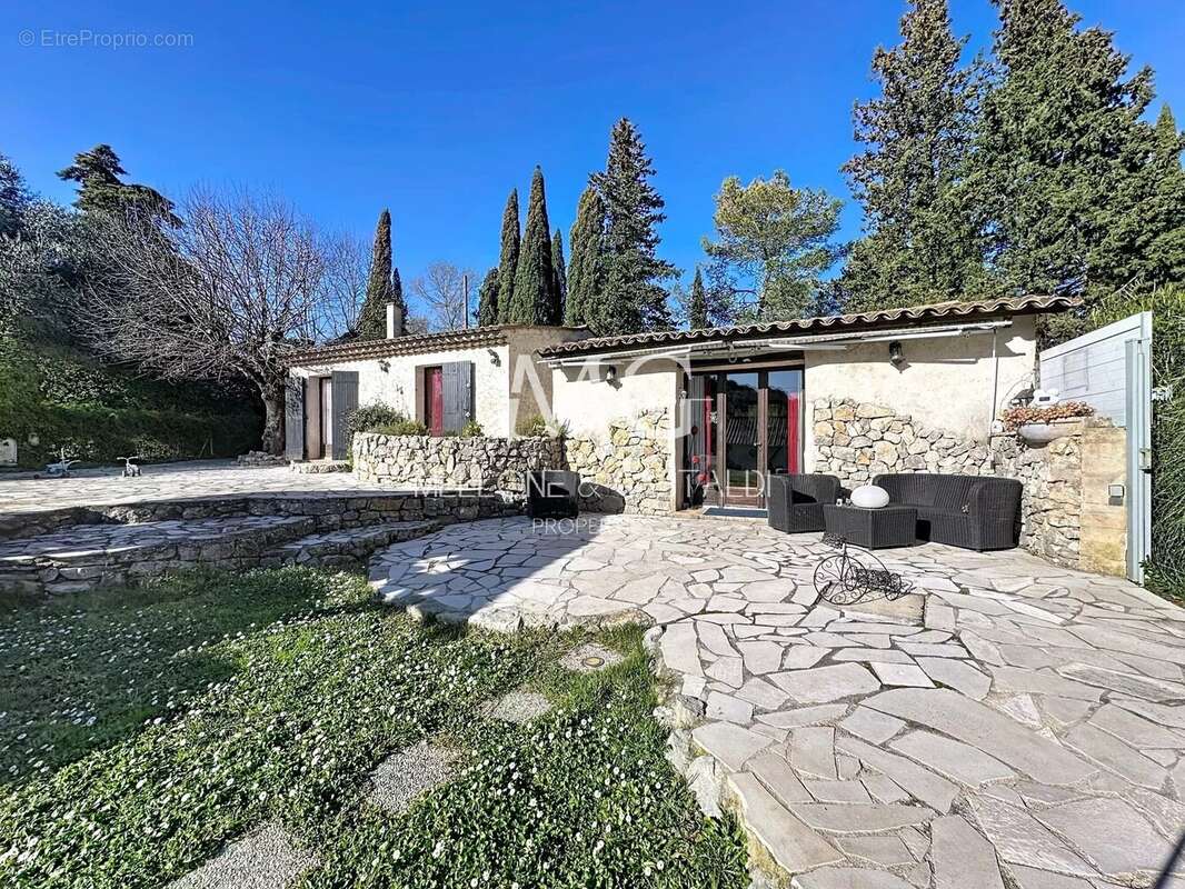 Maison à MOUGINS