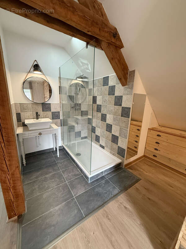 Appartement à BELLERIVE-SUR-ALLIER