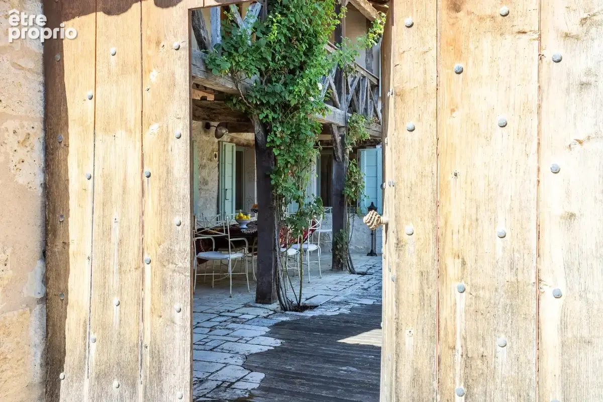 Maison de village avec piscine et jardin - photo 13
