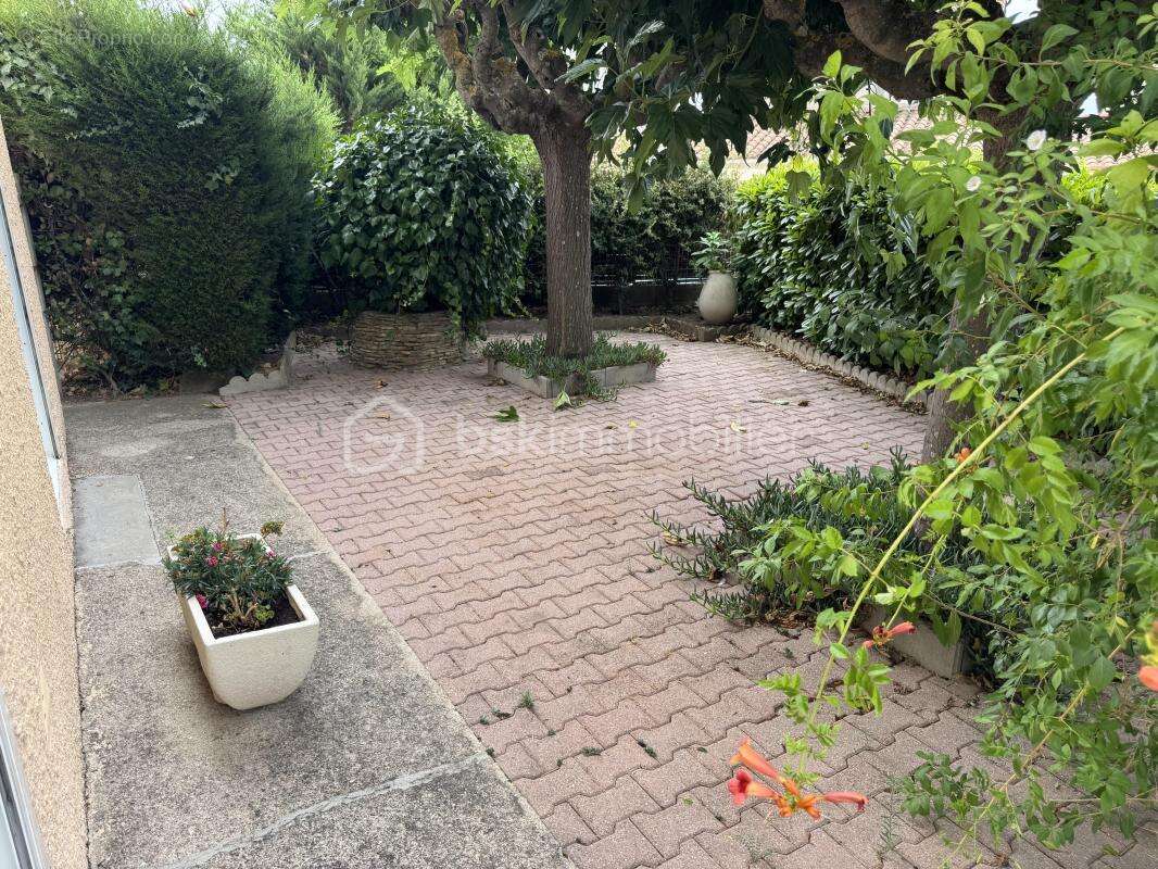 Exclusivité – maison familiale avec jardin arboré, garage et double terrasse – conilhac-corbières - photo 18