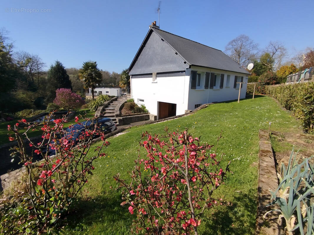 Maison à FOUGERES