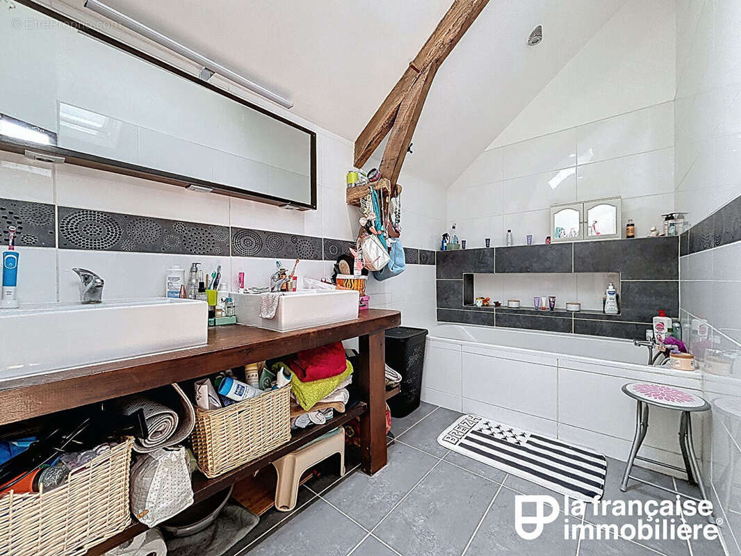 Maison à BOISGERVILLY