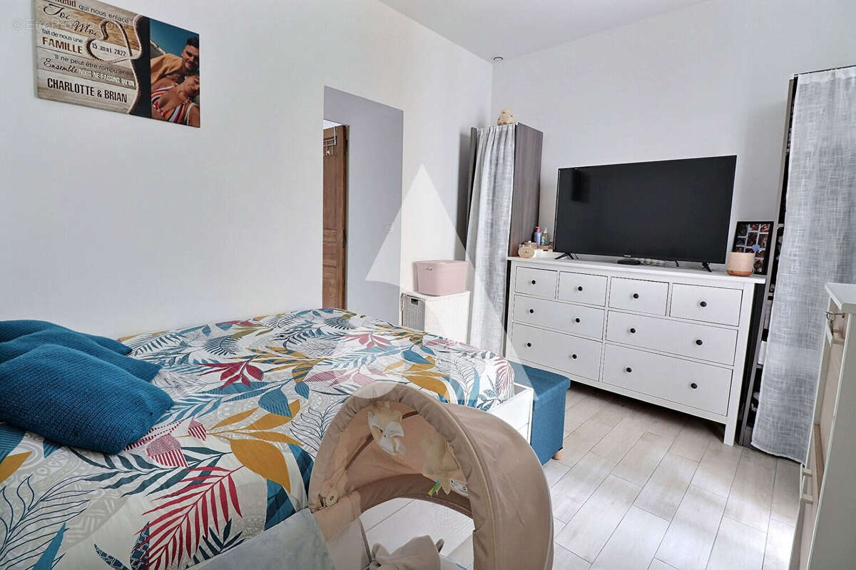 Appartement à MERY-SUR-OISE