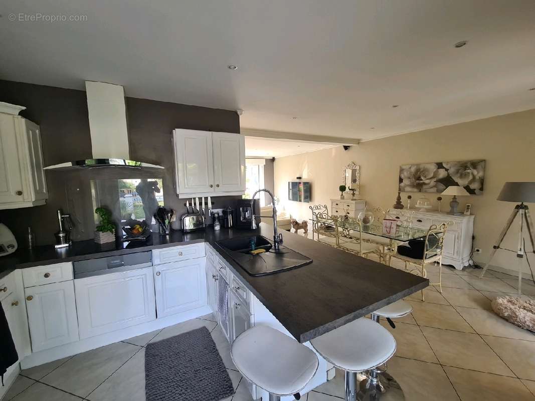 Maison à LIVRY-GARGAN