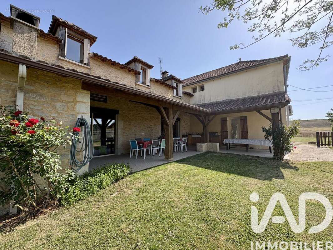 Photo 2 - Maison à SAINT-MEARD-DE-GURCON