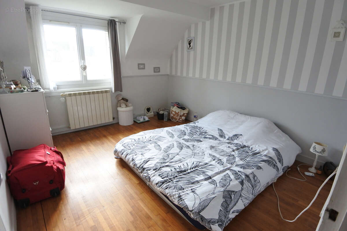 Maison de village recemment renovee de 112 m2 - photo 9
