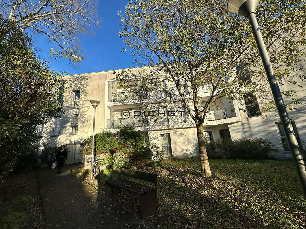 Appartement à BEGLES