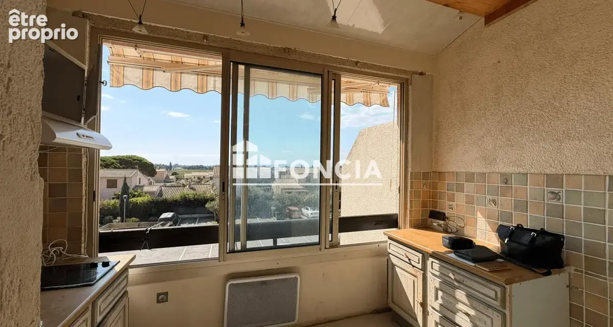 EXCLUSIVITÉ – Studio à rénover avec belle vue dégagée  fort potentiel - photo 3