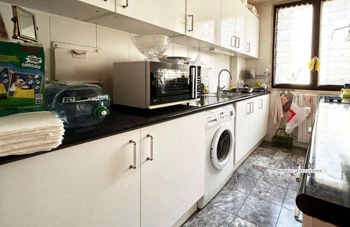 Appartement à CHARENTON-LE-PONT