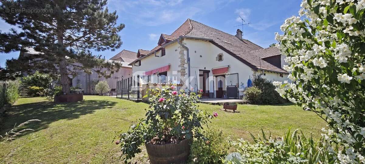Maison à CHEVIGNY