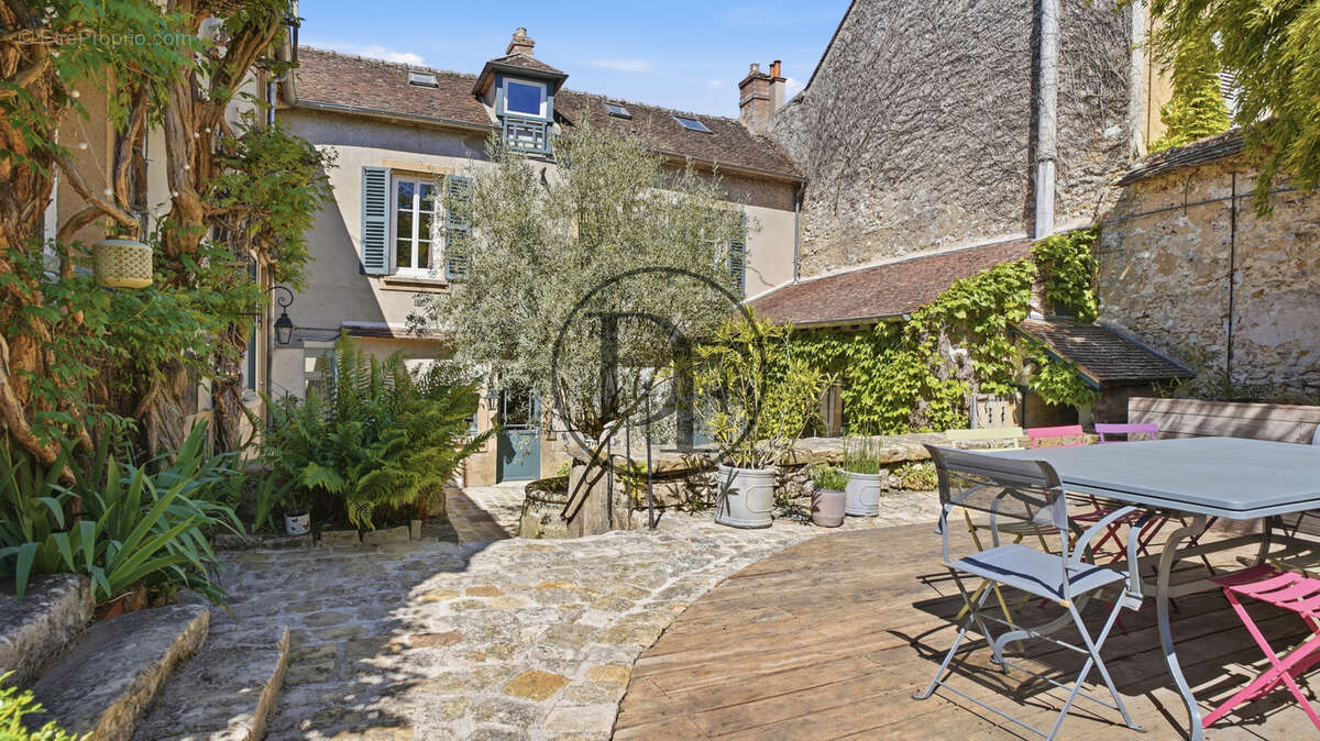 Maison à THOMERY