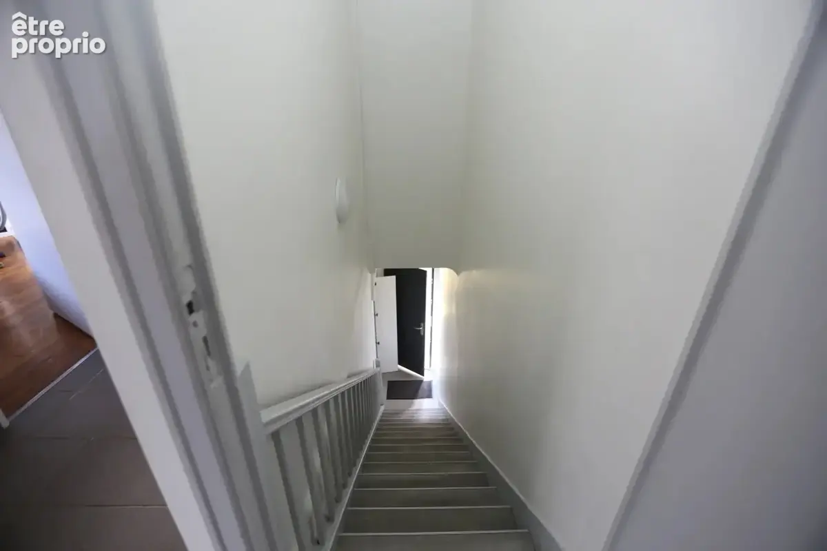 Appartement 2 pièces quartier Hôtel de Ville - photo 8