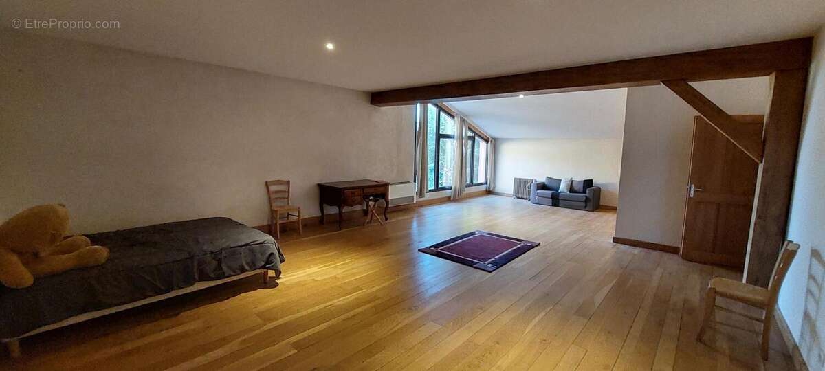 Maison à REVEL-TOURDAN