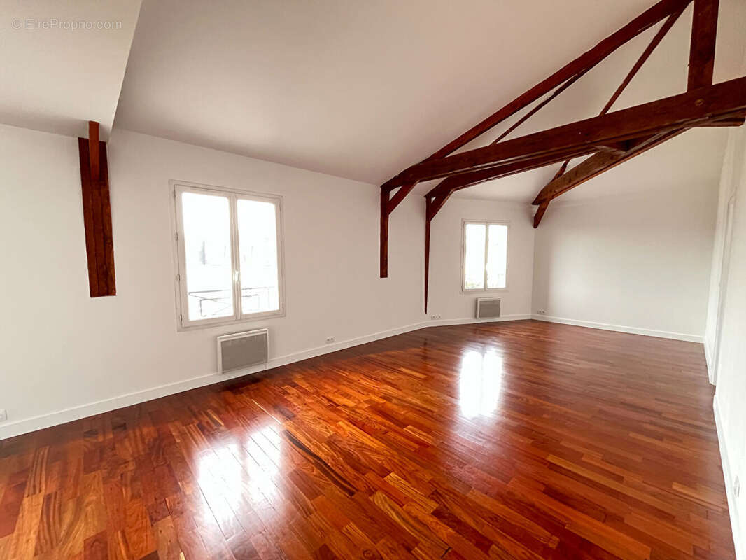Appartement à SURESNES