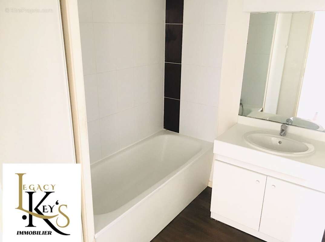 Appartement 70 m² à Lormont  - photo 8