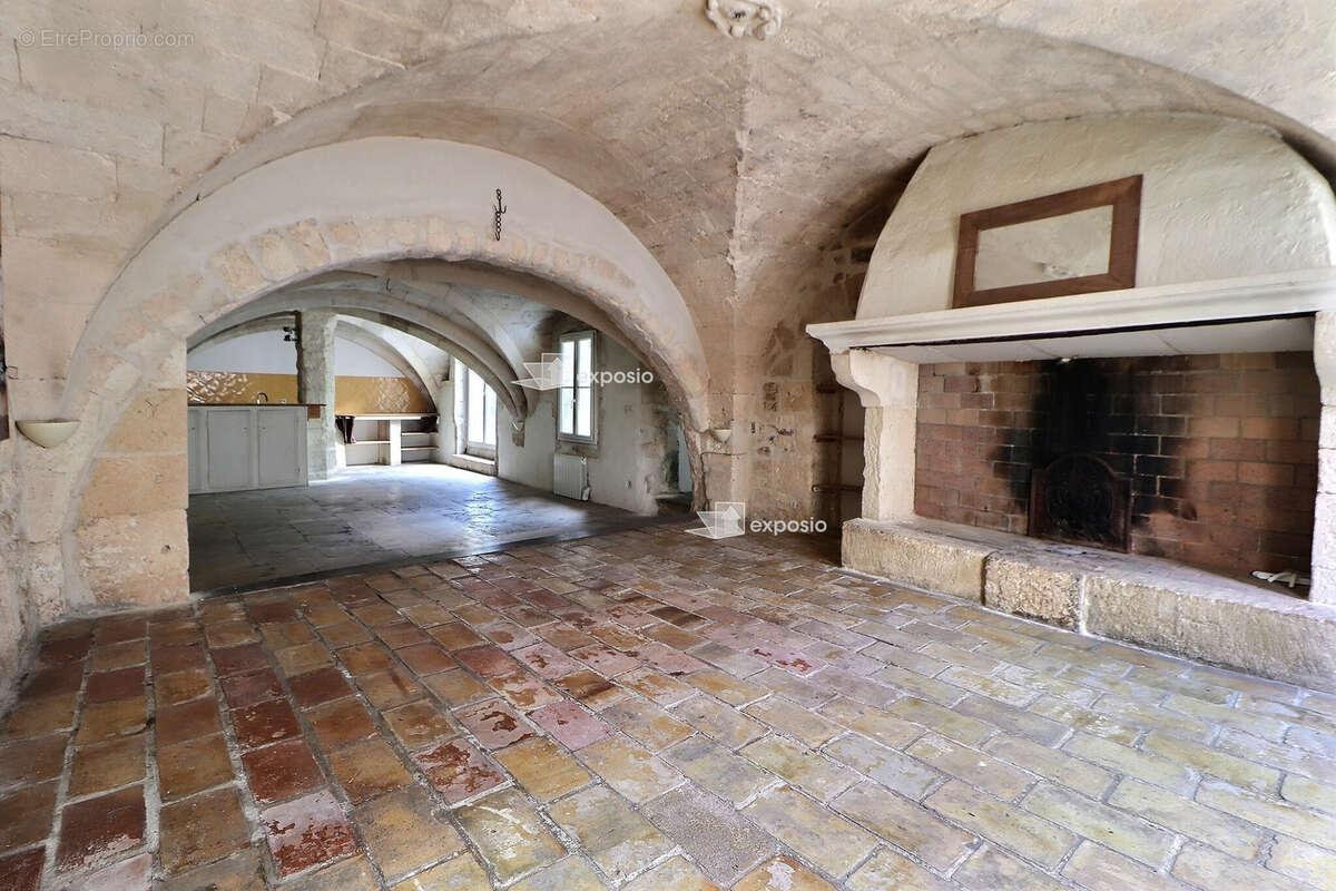 Maison à SAINT-BRES