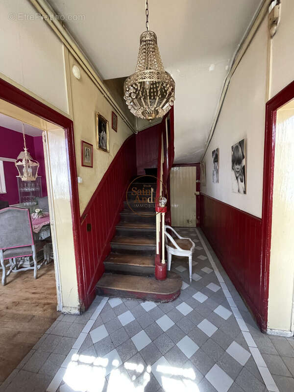 Maison 170 m² à Angouleme  - photo 2