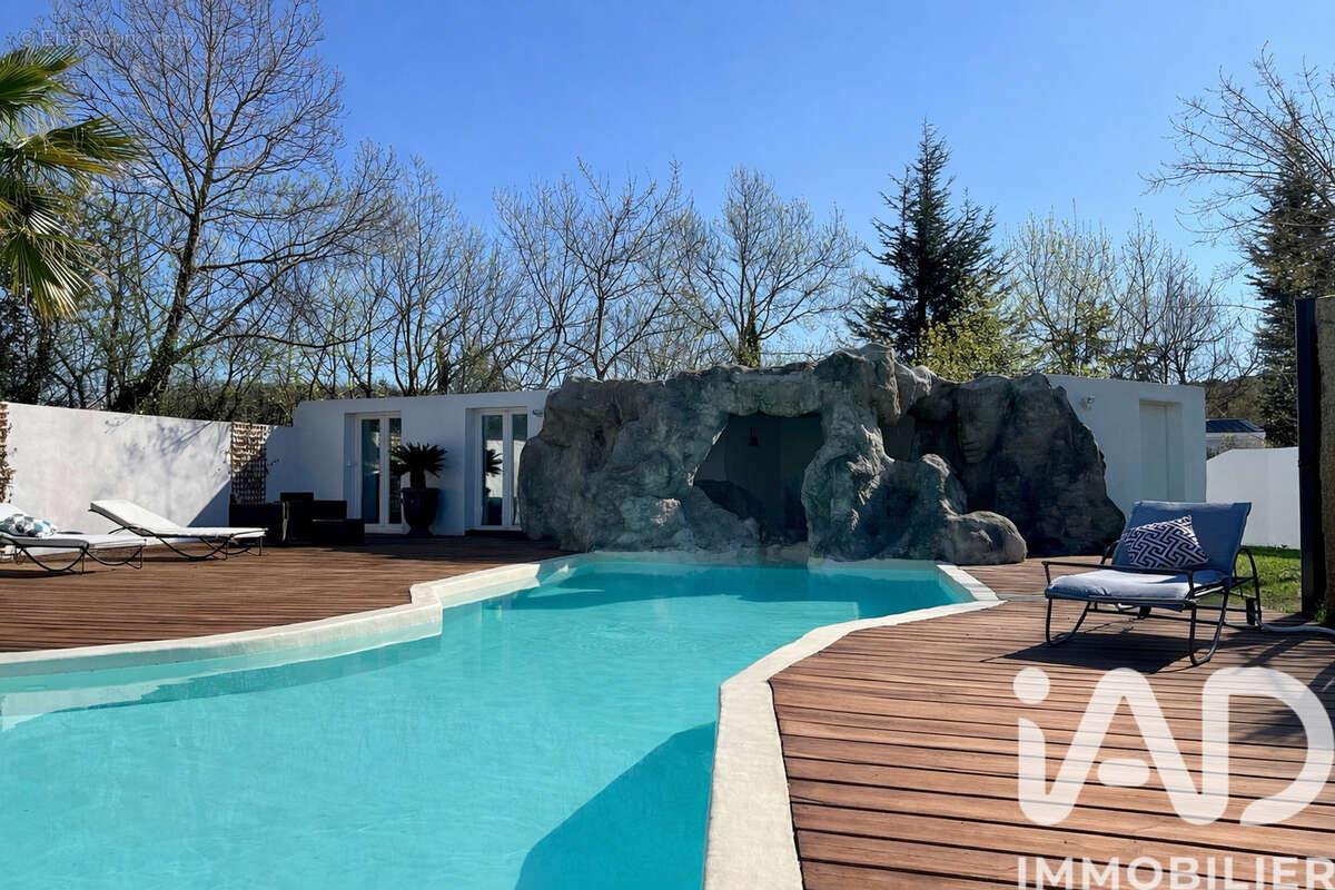 Photo 3 - Maison à COLLIAS