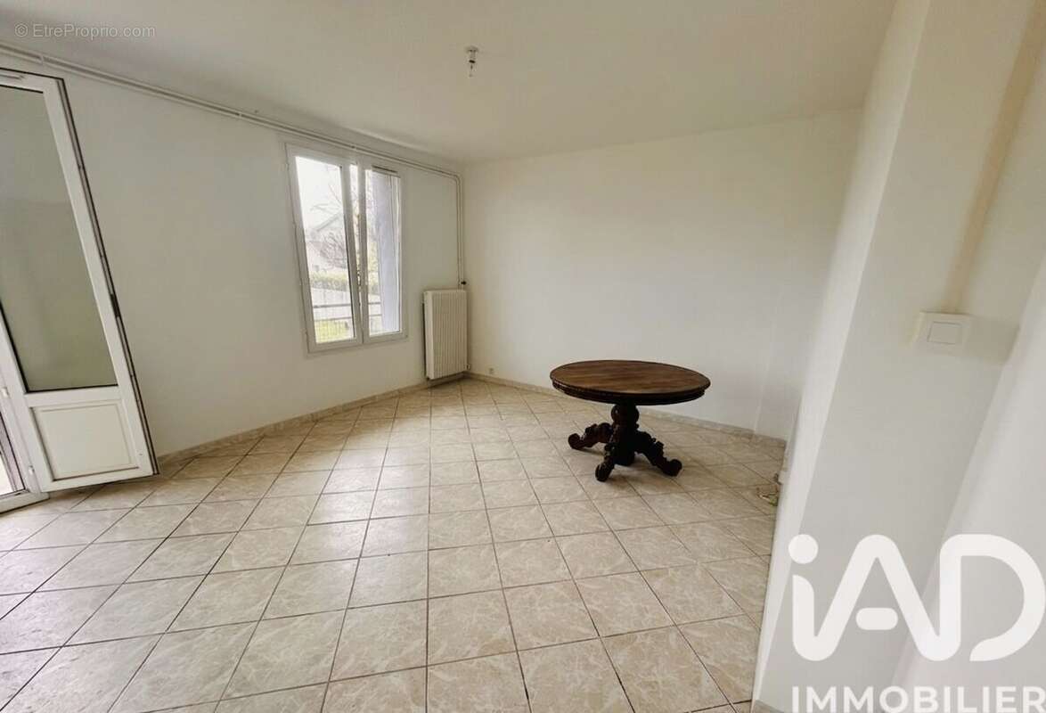Photo 2 - Appartement à TROYES