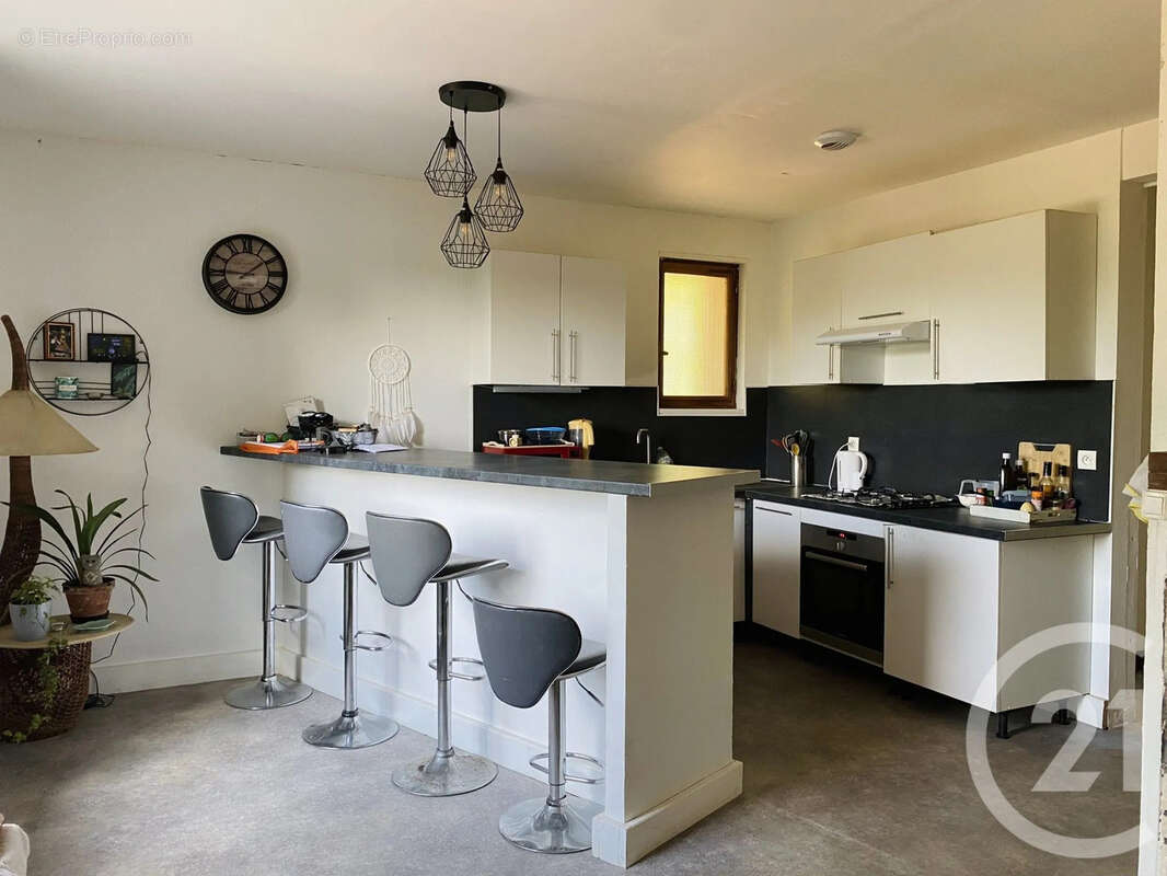 Maison 65 m² à Arquian  - photo 2