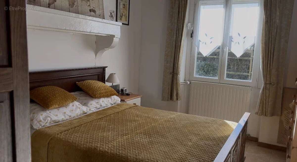 Maison à PLEUVILLE