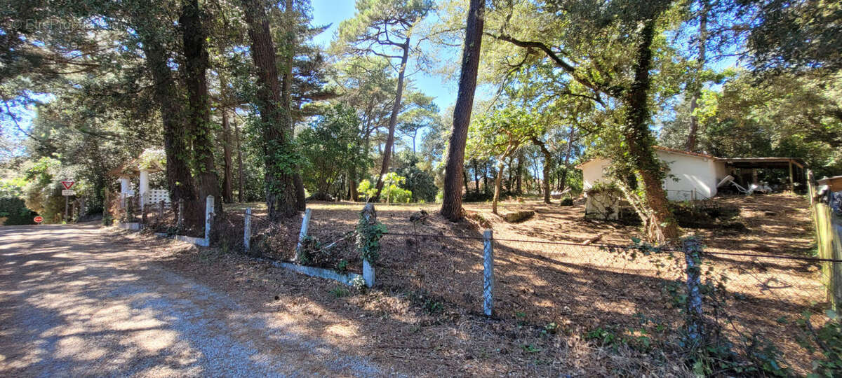 Terrain à SAINT-BREVIN-LES-PINS