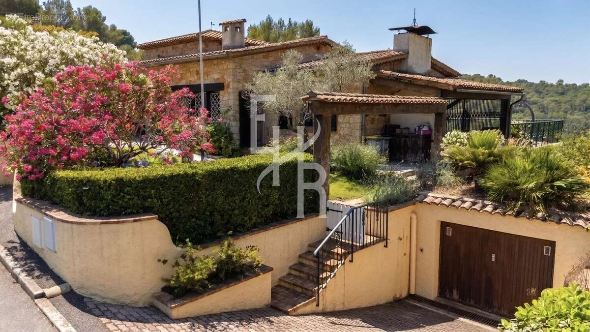 Maison à BIOT