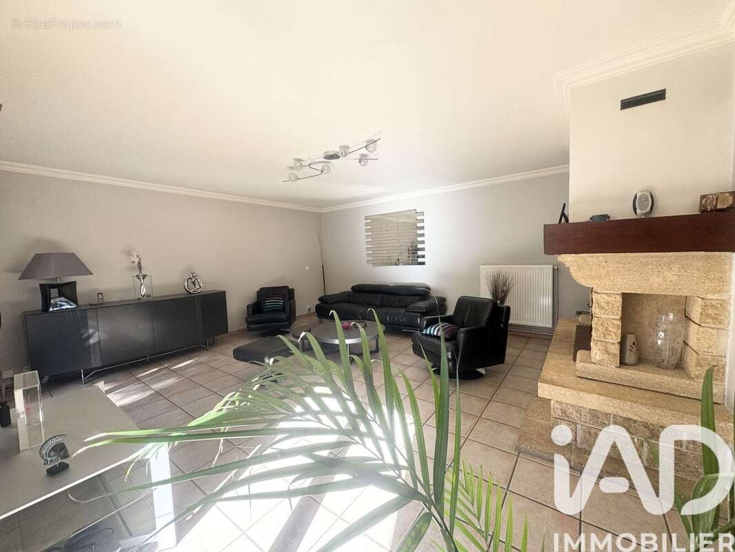 Photo 2 - Maison à DRANCY